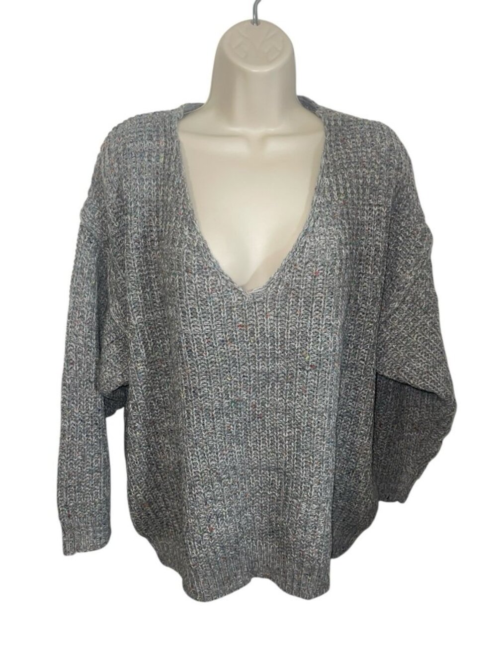 LOVERICHE Women's Size Medium Grey Multi Color Speckle V-Neck Pullover Sweater